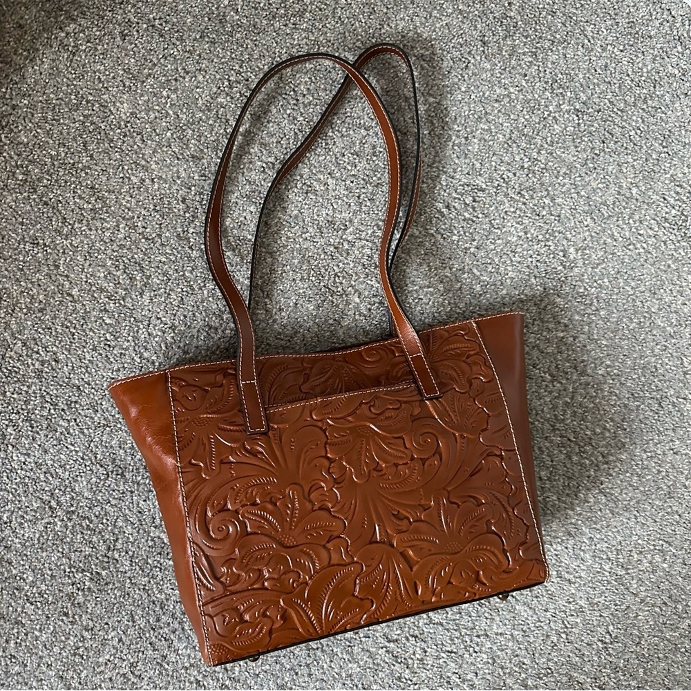 Patricia Nash Leather purse